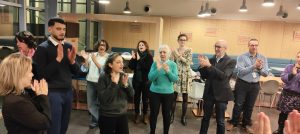 Accompagnement en entreprise : Prévention des RPS et QVCT, inclusion, communication , ateliers et conférences ludiques Yoga du Rire Atelier Paris Région Parisienne Ateliers de cohésion d'équipe